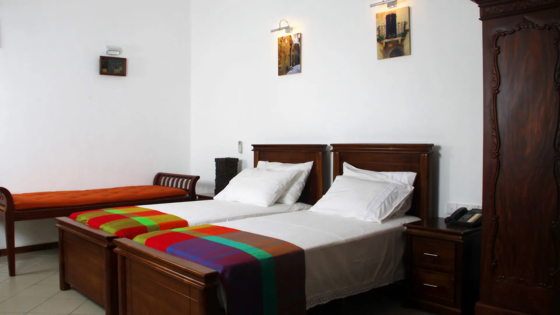 Lodge19 Negombo